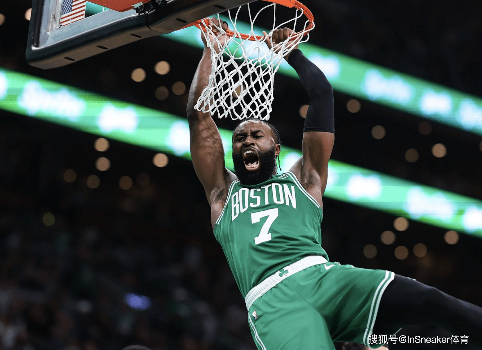 广大球迷与 广大球迷与