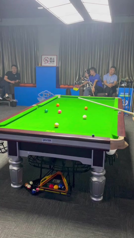 深守反击 深守反击