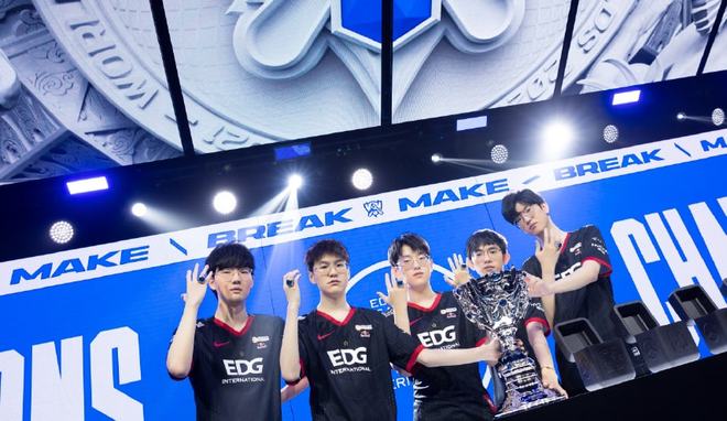 级巨星坐镇 级巨星坐镇